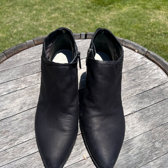 1 State - Black Leather - Small Studded Booties - Y2K - Size 9 / 39 - Picture 9 of 13